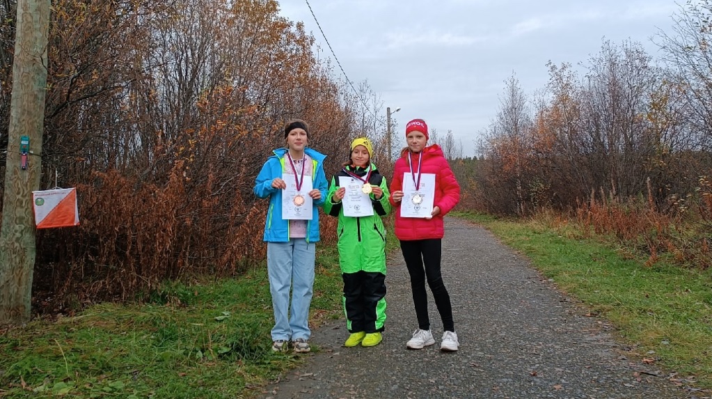 Соревнования по спортивному ориентированию, награждение
Оленегорск 02 октября 2022 Олене горский парк